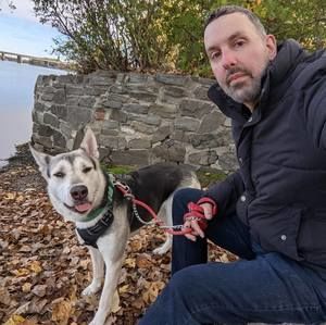 Meet your Posher, Kosta